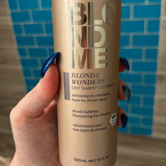 NEW dry shampoo - Picture 3 of 3